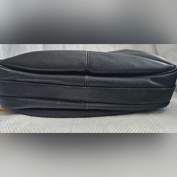 Vintage 80s Coach Black Leather Bag - Picture 5 of 8